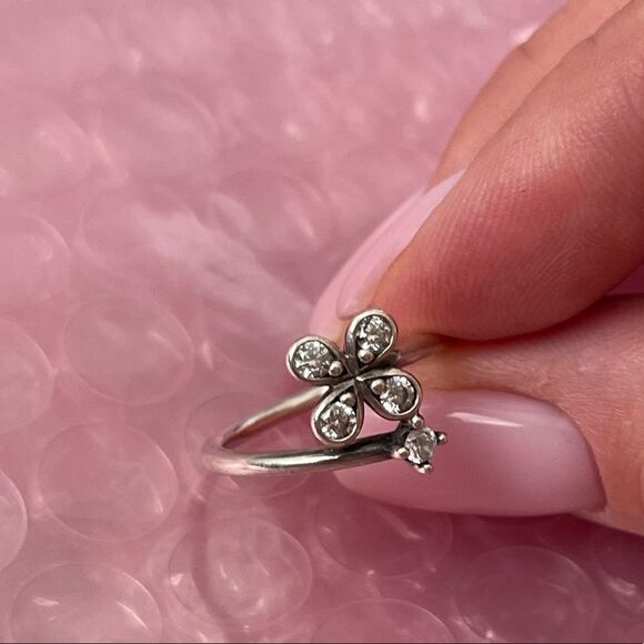 Pandora Authentic Jewelry Silver CZ Dazzling Daisies Ring - Picture 4 of 6